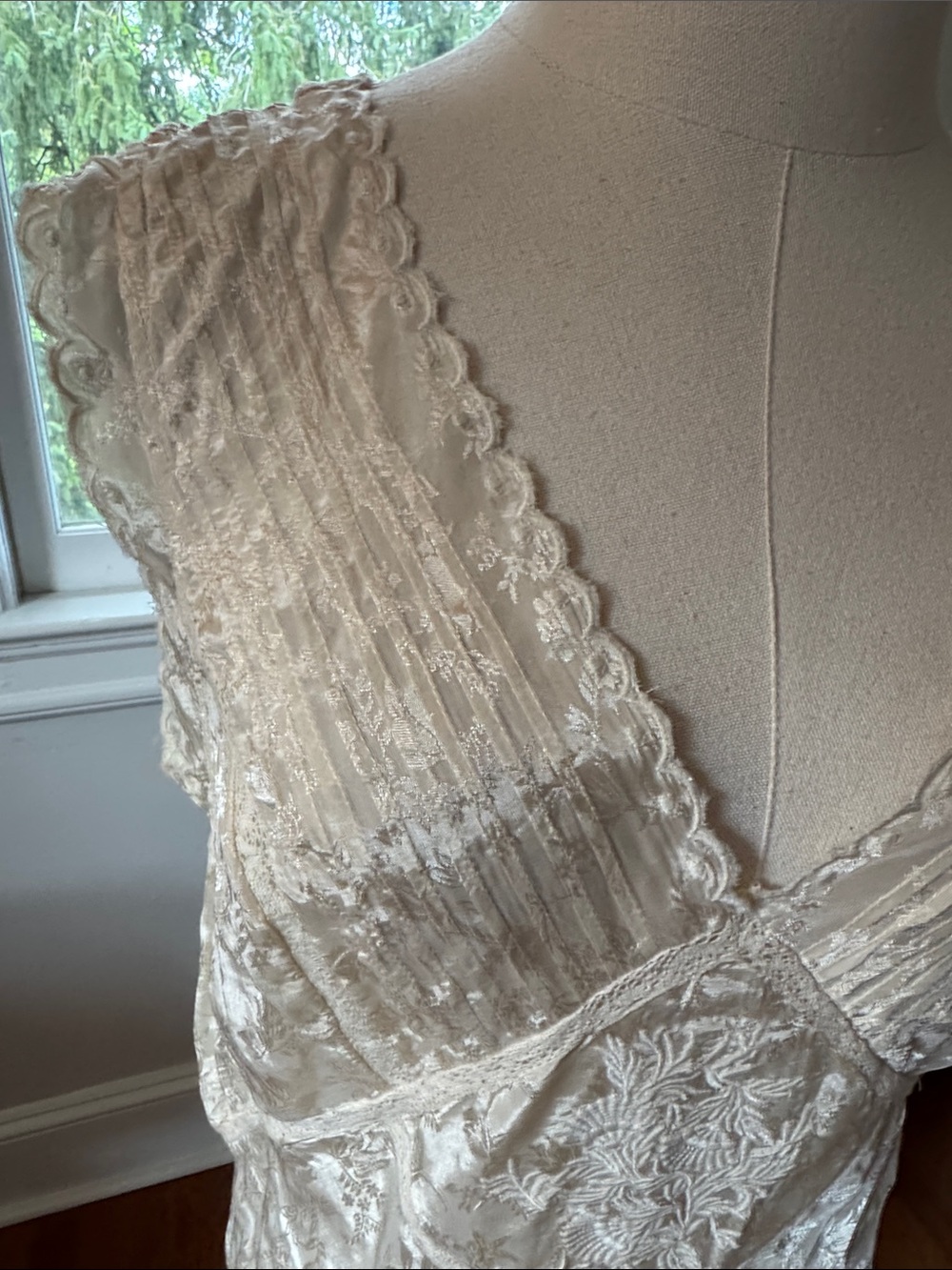NWOT Intimately “Me With You” Ivory slip Dress - Picture 4 of 12